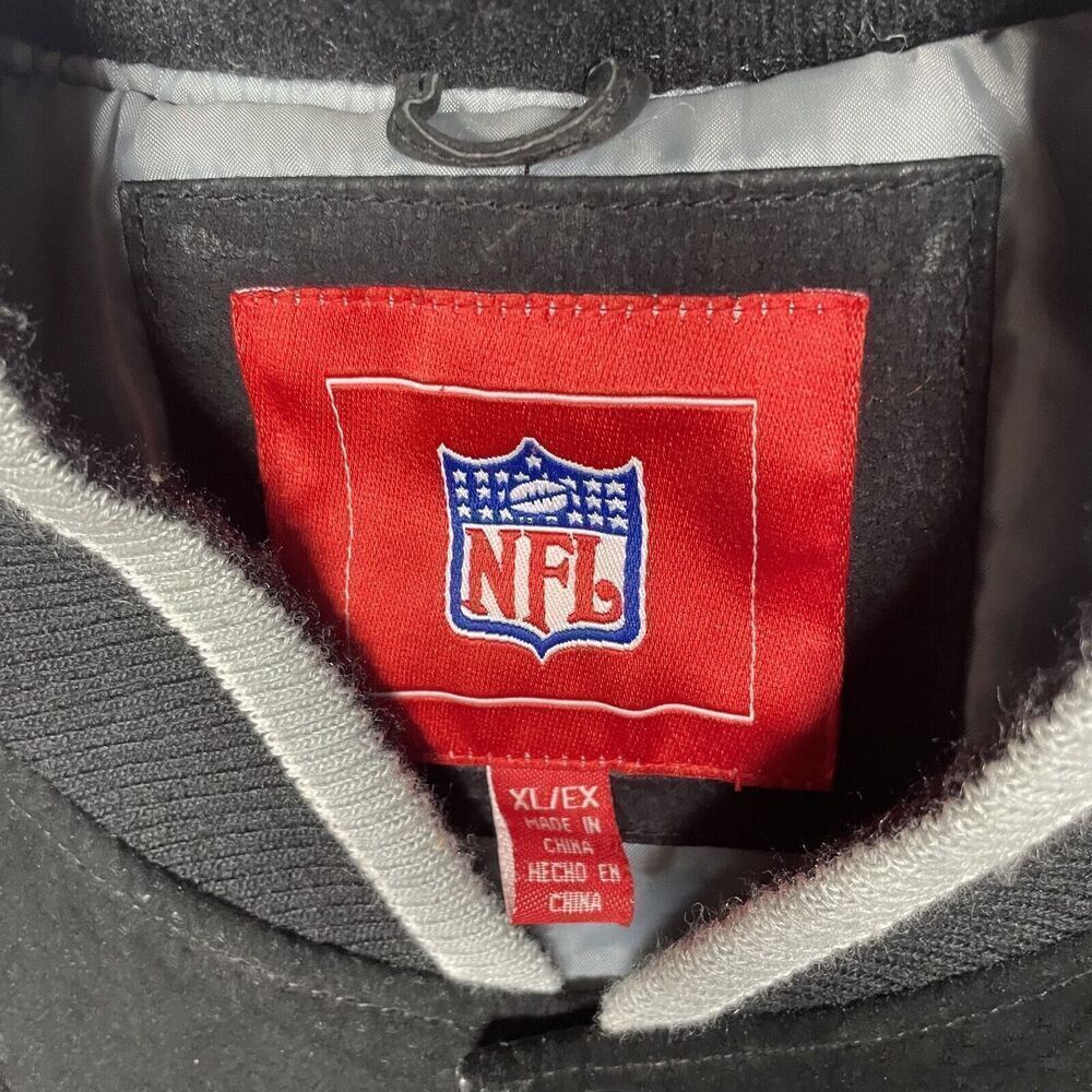 Las Vegas Raiders NFL Suede Lined Bomber Jacket Men's XL Black Gray Embroidered - Picture 3 of 11